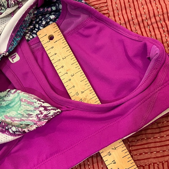 Fabletics Women’s snakeskin print exercise / Tank Top with built in sports bra - Picture 6 of 12